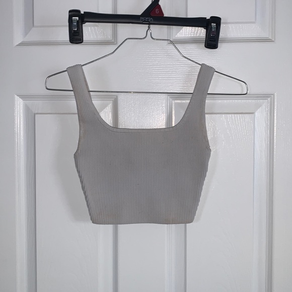 Square neck - Picture 1 of 3